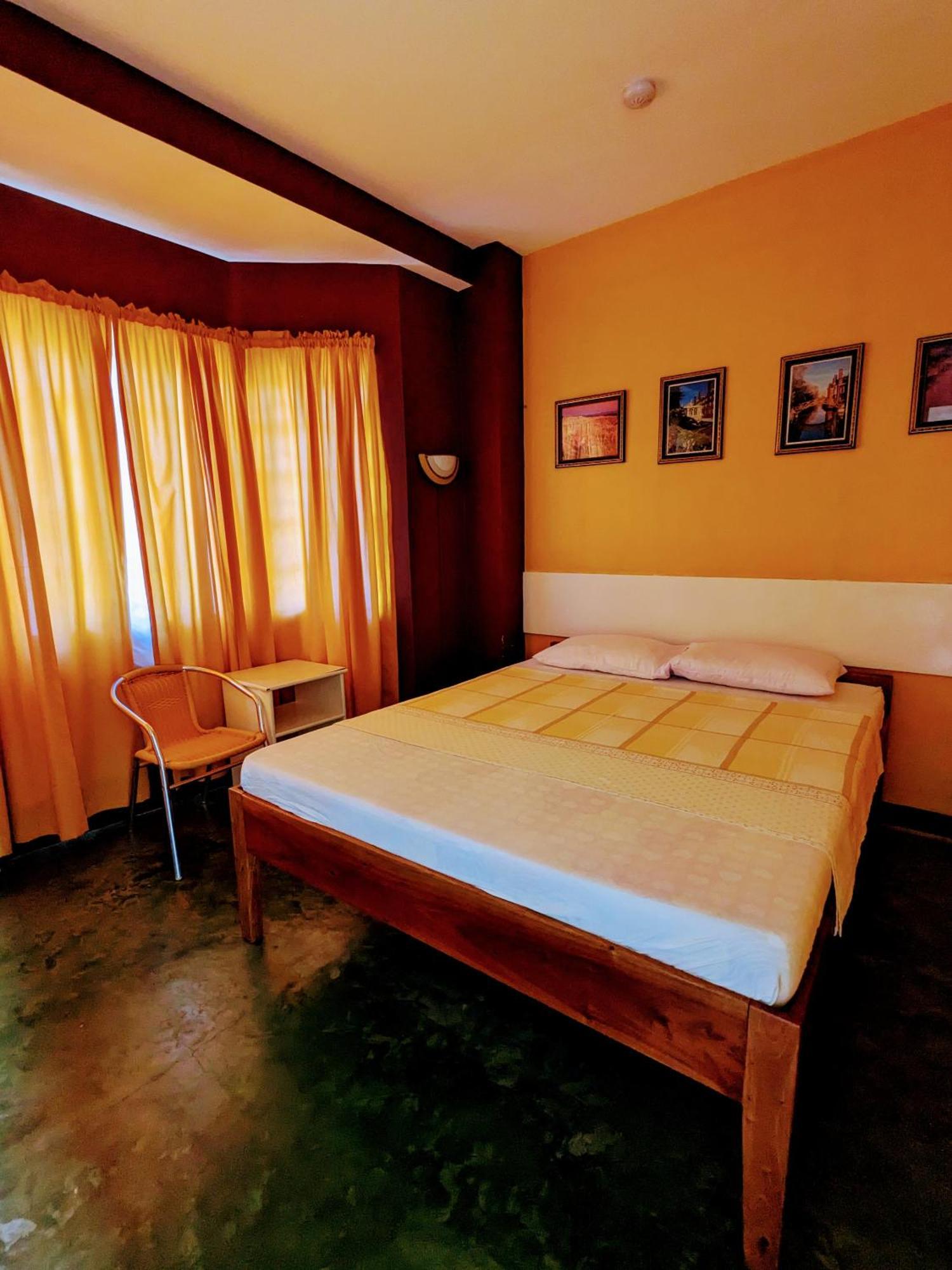 Citadel Alona Inn Panglao Esterno foto