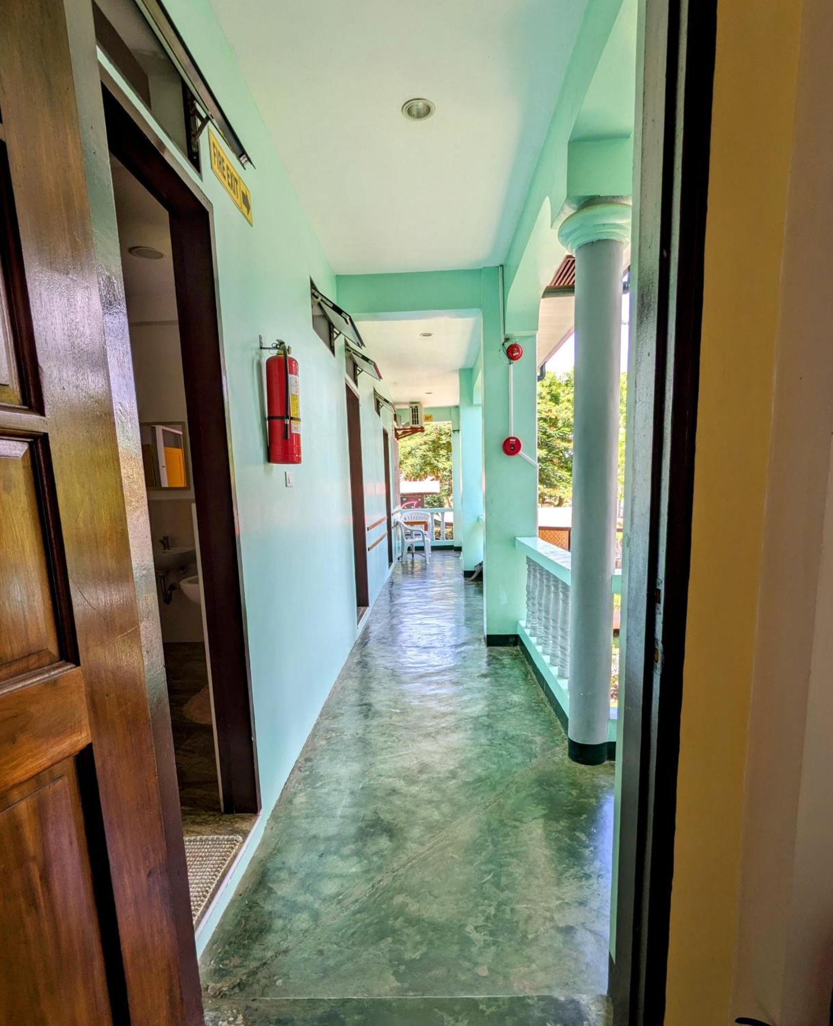Citadel Alona Inn Panglao Esterno foto